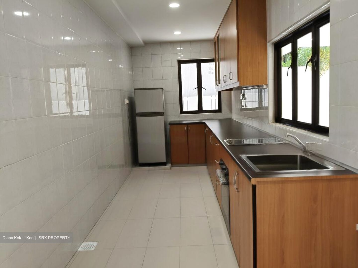 Kings Road (D10), Semi-Detached #445818651